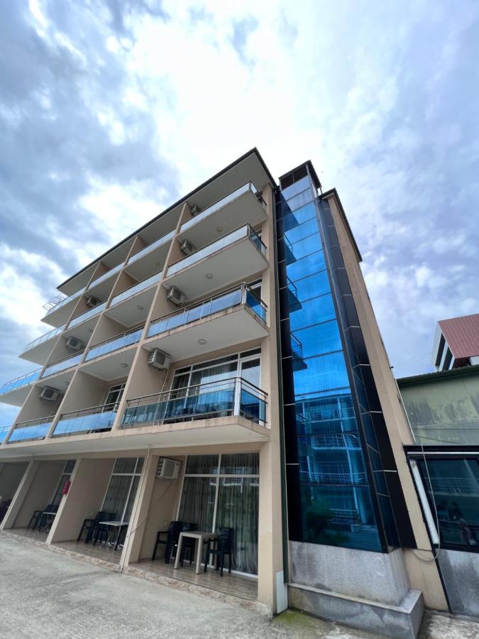 Sunshine Hotel Kvariati Bagian luar foto
