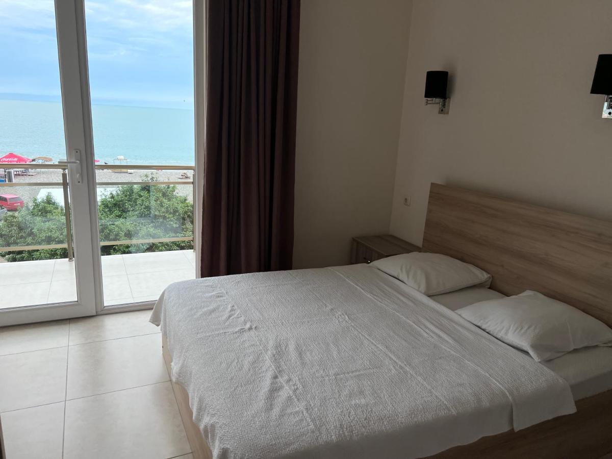 Sunshine Hotel Kvariati Bagian luar foto