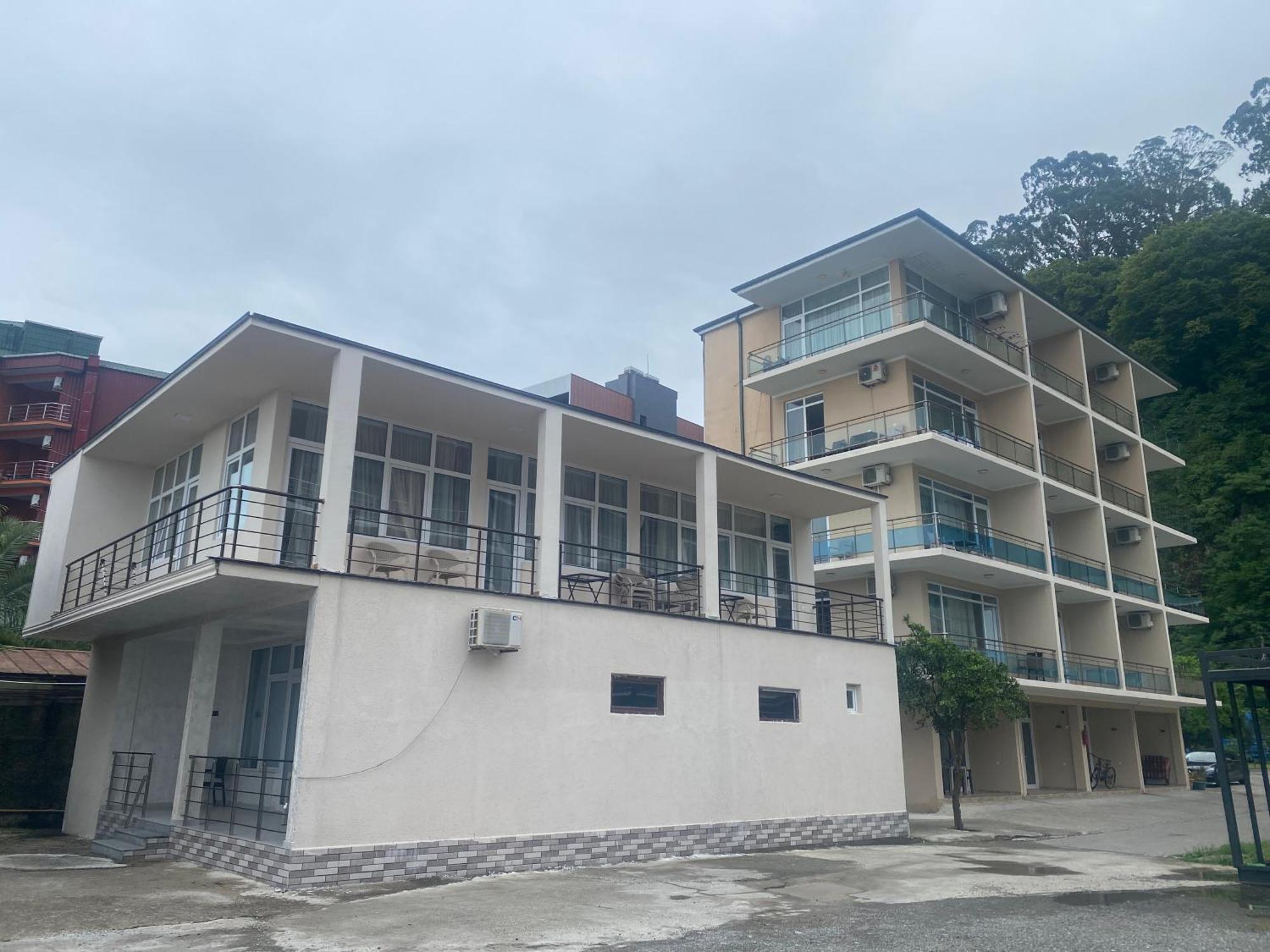 Sunshine Hotel Kvariati Bagian luar foto